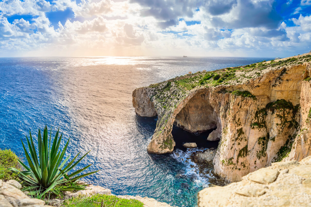 1. Malta - Bugibba - obóz rekreacyjny z j. angielskim - wylot z Warszawy