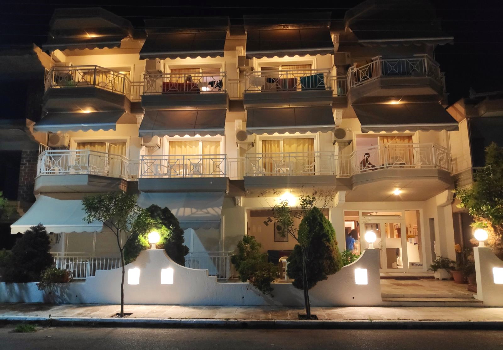 Apartamenty Zeus (Paralia) - wczasy