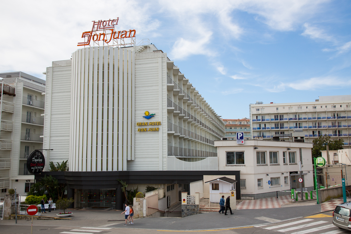 [Obóz młodzieżowy] samolot DON JUAN resort 16-19