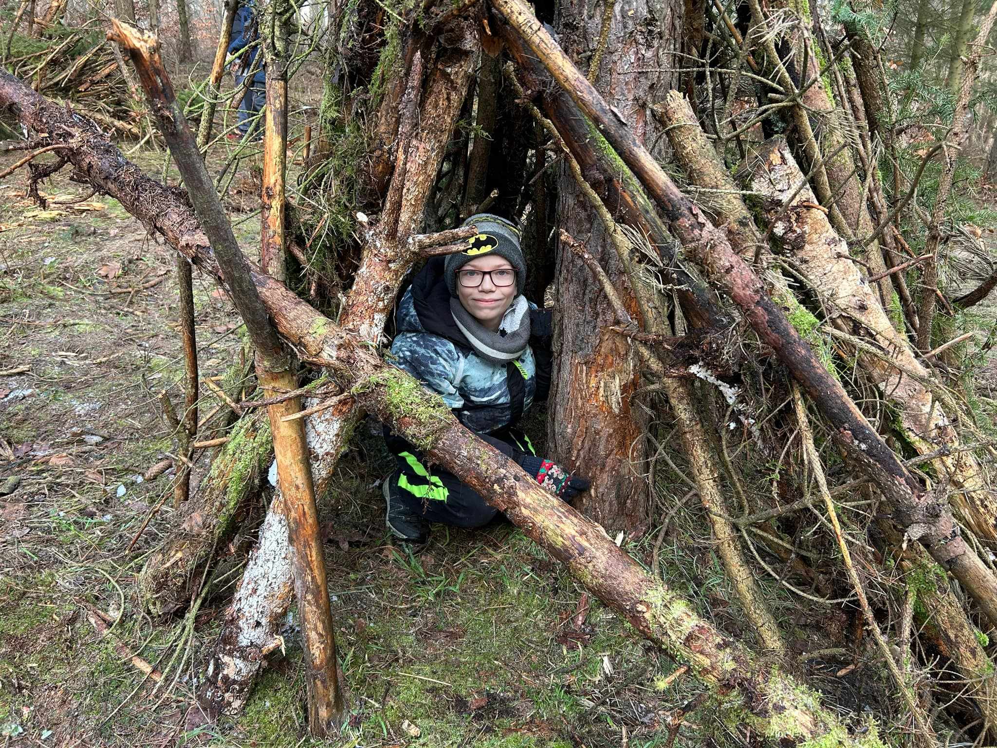 Zimowa Kolonia z Elementami Survivalu