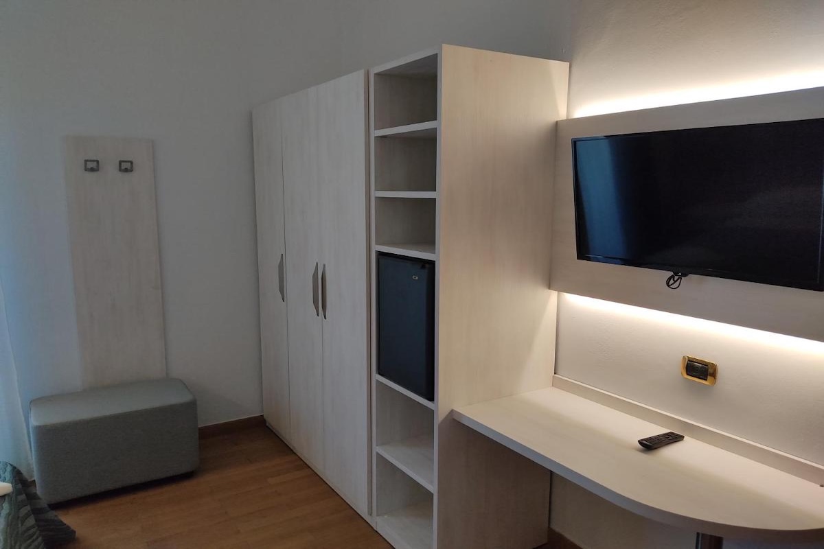 CARAVEL z noclegami tranzytowymi